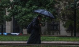 Meteorología entrega pronóstico de precipitaciones para este otoño: ¿En qué zonas del país podría llover más?