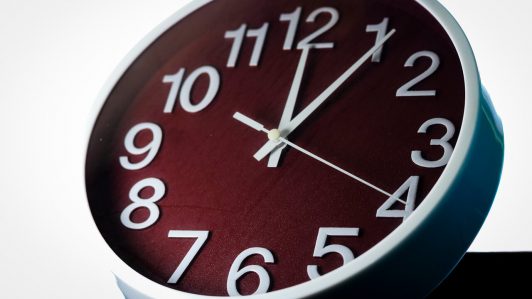 ¿Cuánto falta para el cambio de hora?