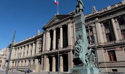 ¿Deudas del dueño anterior? Fallo de la Corte Suprema protegió a una propietaria frente al Banco Santander