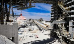 Schwager obtuvo históricos resultados en 2025: Acciones se duplicaron en el mercado bursátil en el último año