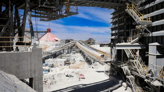 Schwager obtuvo históricos resultados en 2025: Acciones se duplicaron en el mercado bursátil en el último año