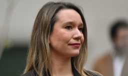 Catalina San Martín cuestiona despliegue de jefes comunales ante alza de los combustibles: “La actitud que han tomado ciertos alcaldes a mí me da vergüenza”