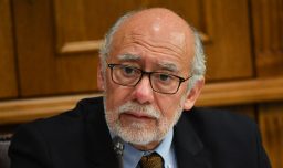 "Hay que ser muy cautelosos": Senador Flores (DC) y eventual uso de indultos por parte del presidente Kast