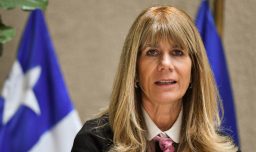 Ministra Rincón defiende alza de los combustibles y dice que desde el ámbito fiscal "nunca habíamos tenido un escenario como el de hoy"