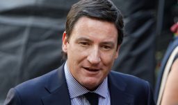 Arturo Squella cuestiona ausencia de Michelle Bachelet en cambio de mando y asegura que "tiró la toalla" por su candidatura a la ONU