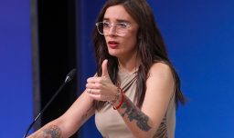 Los viajes en vehículo fiscal de la ministra Vallejo que fueron objetados por Contraloría: Fueron en aniversarios del PC y del PS