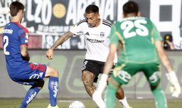 Hinchas albos estallan contra Correa y Ortiz tras dura derrota de Colo Colo ante la U