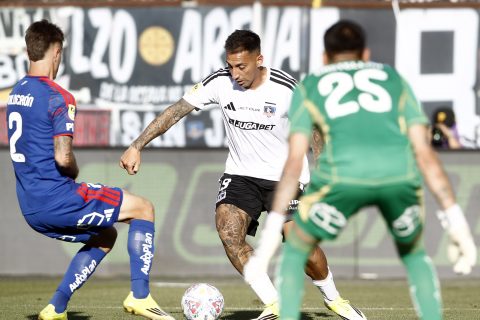 Hinchas albos estallan contra Correa y Ortiz en derrota parcial de Colo Colo ante la U