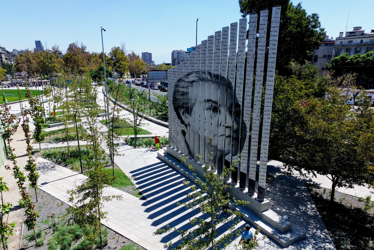 Así es el recién inaugurado proyecto Nueva Alameda Providencia: Tendrá 8.750 metros cuadrados de áreas verdes/Agencia Uno