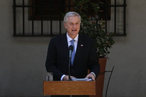 Kast visita zonas afectadas por incendios en el Biobío y prepara anuncio de Ley de Reconstrucción Nacional