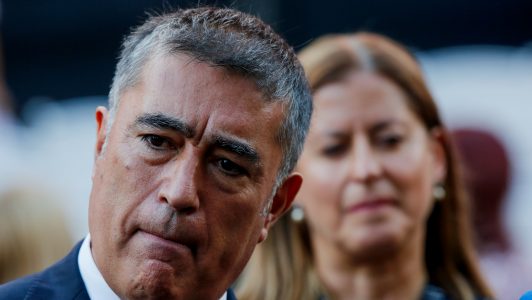 Alcalde Mario Desbordes renuncia a Renovación Nacional tras 26 años militando en el partido