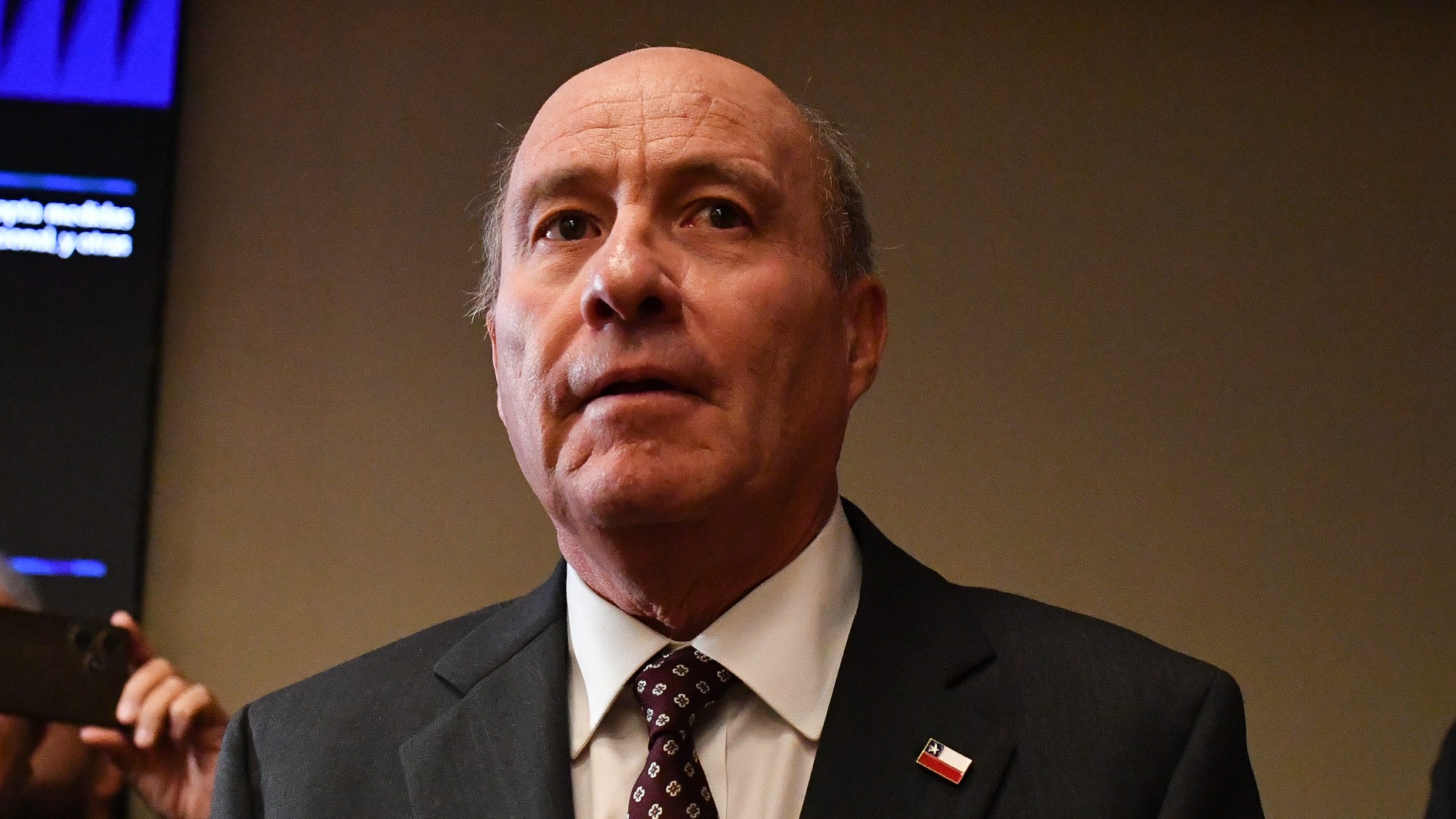 Quiroz endurece el tono y responde a críticas de oposición por la caja fiscal: “No se puede tapar el sol con un dedo”