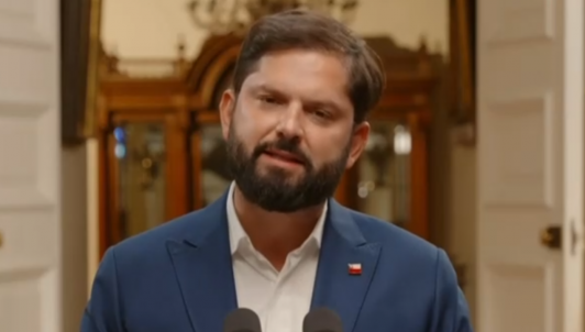 El mea culpa de Boric durante su última cadena en La Moneda: “Pienso especialmente en el manejo del caso Monsalve y la casa de Allende”