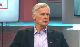 Klaus Schmidt-Hebbel afirma que "las cifras avalan que estamos en una crisis fiscal" y que hay "exceso de funcionarios públicos"