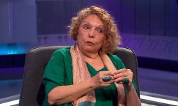 Sonia Montecino gesto de Adriasola de servir comida en La Moneda: "Estamos frente a una imagen y a una simbólica muy tradicional"