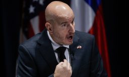 Diputado René Alinco pide el retiro de Brandon Judd tras la sanción de EE.UU. por el cable submarino: “Basta de que el embajador norteamericano se siga entrometiendo”