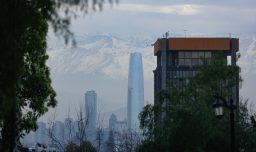 CFA advierte cuarto incumplimiento fiscal consecutivo y alerta que la deuda rozaría el 45% del PIB hacia 2030