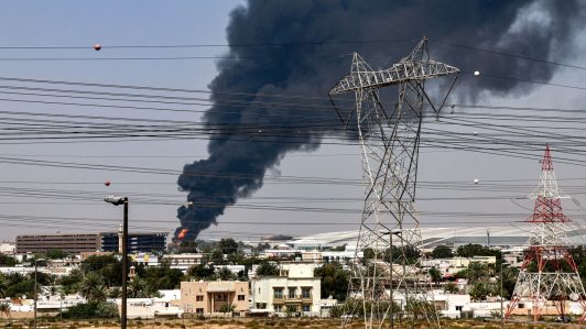 Irán amenaza con cerrar el Estrecho de Ormuz y destruir intereses de EE.UU. si Trump ataca sus centrales eléctricas