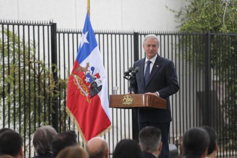 Gobierno confirma hackeo a redes del Presidente Kast tras publicación falsa contra Trump en la que lo comparaba con Hitler