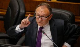 Ministro García defiende retiro de decretos ambientales para destrabar inversiones y apunta a introducir "mayor flexibilidad"