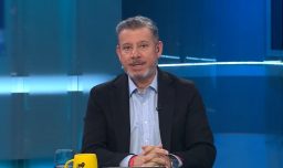 "Mientras más de confianza sean del presidente, mejor": Sepúlveda y nombramientos de embajadores para organismos internacionales