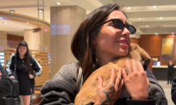 María Becerra adopta un perrito en Chile y lo lleva a Argentina: "Es tal cual como lo soñaba"