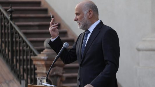 Ministro Elizalde: "Kast reconoció que la llamada sobre el cable chino se realizó"