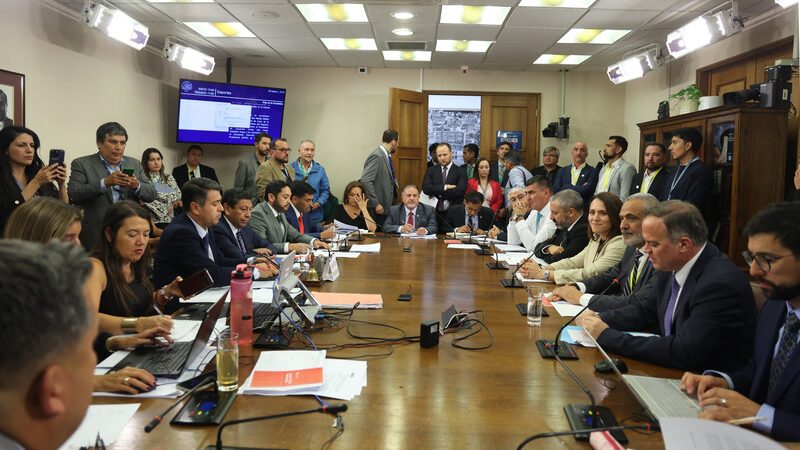 Despachan a la Sala de la Cámara de Diputados el proyecto que regula las Sociedades Anónimas Deportivas