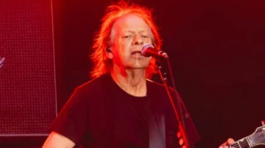 Guitarrista de AC/DC, Stevie Young, hospitalizado antes de shows en Argentina