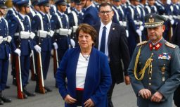 "Trabaja la Justicia Militar y un sumario institucional": Ministra de Defensa se refiere a la muerte de militar en Punta Arenas