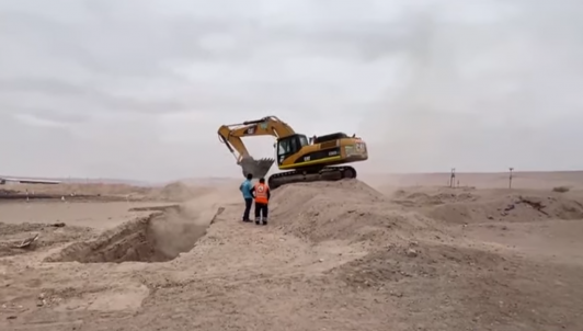 Perú también excava una zanja en la frontera con Chile, pero con un motivo distinto