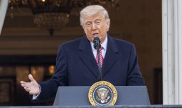 "Vayan al estrecho y simplemente tómenlo": Trump arremete contra países aliados por no ayudarlo a frenar bloqueo del estrecho de Ormuz