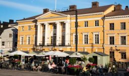 Estos son los 10 países más felices del mundo (el número uno repite por noveno año consecutivo)