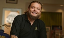 Corey Harrison, estrella de "El precio de la historia", pide ayuda financiera tras grave accidente en México
