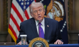 Donald Trump defiende ataque a Irán y califica el esfuerzo bélico con “15 sobre 10”