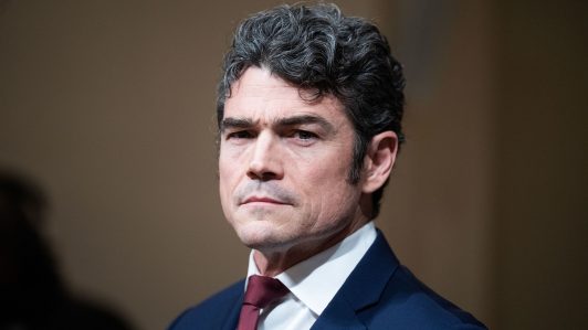 “No puedo, con la conciencia tranquila, apoyar la guerra en Irán”: Renuncia un alto funcionario de inteligencia de EE.UU.