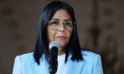 Delcy Rodríguez anunció que diplomáticos venezolanos viajarán a EE.UU. para el inicio de relaciones bilaterales