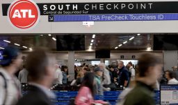 Estos fueron los 10 aeropuertos más concurridos del mundo en 2025: El primero recibió 106,3 millones de pasajeros