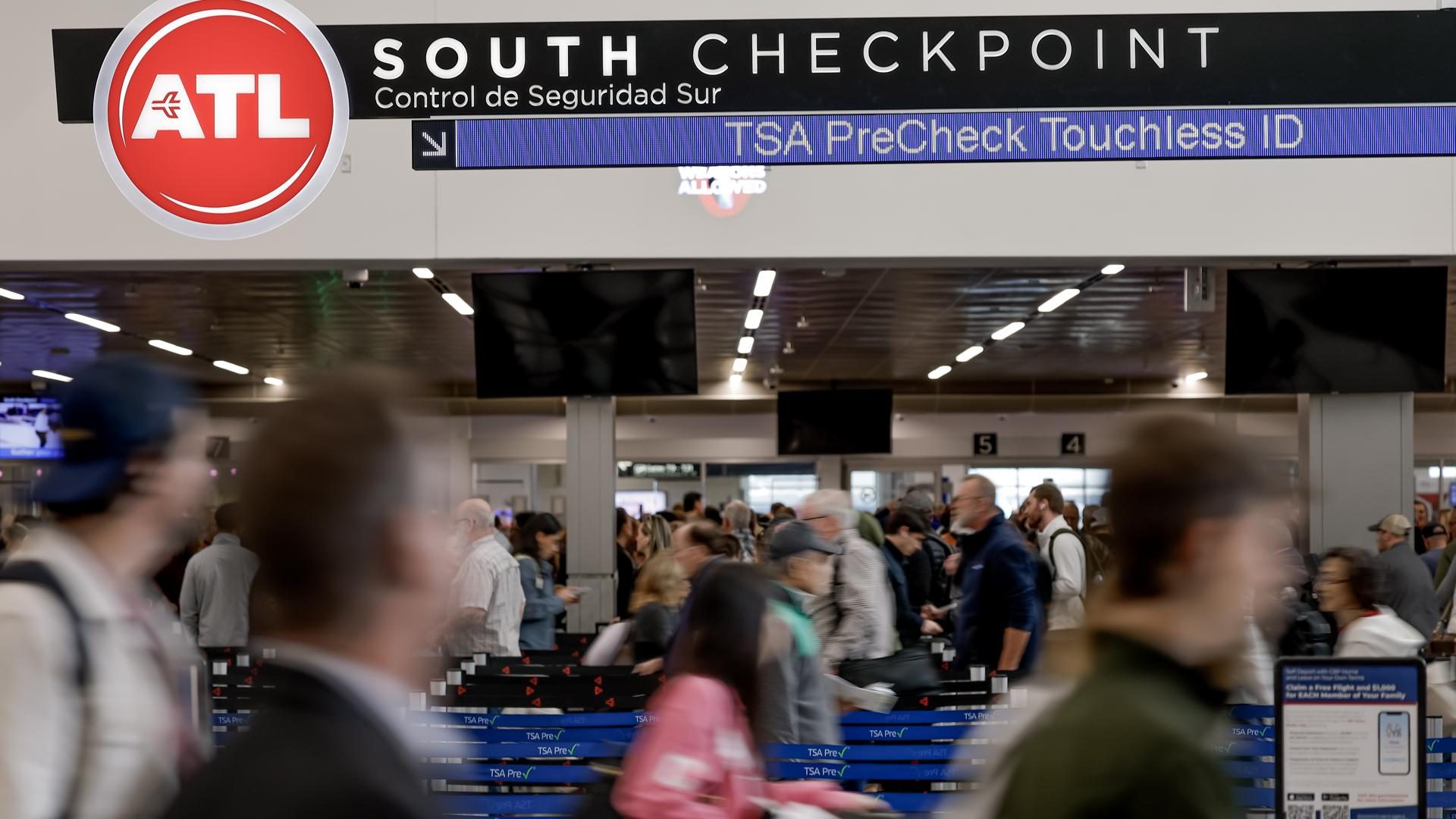 Estos fueron los 10 aeropuertos más concurridos del mundo en 2025: El primero recibió 106,3 millones de pasajeros