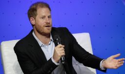 El príncipe Harry es demandado por difamación por organización benéfica que cofundó en 2006