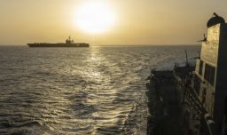 Trump asegura que la Armada de EE.UU. incautó un buque con bandera de Irán en medio de enfrentamiento por el bloqueo