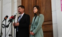 "La ley del hambre": Manouchehri y Cicardini cuestionan propuesta del gobierno para descontinuar Programa de Alimentación Escolar