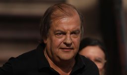 “Es demasiado descarado": Francisco Vidal arremete contra exención de contribuciones y advierte costo fiscal cercano a los US$200 millones