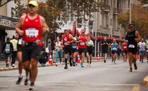 Estos son los desvíos, rutas y horarios de tránsito que cambiarán por la Maratón de Santiago este domingo