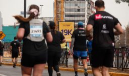 Metro informa: Cuatro líneas de la red abrirán anticipadamente por la Maratón de Santiago