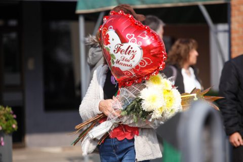 ¿Cuándo se celebra el Día de la Madre en Chile?