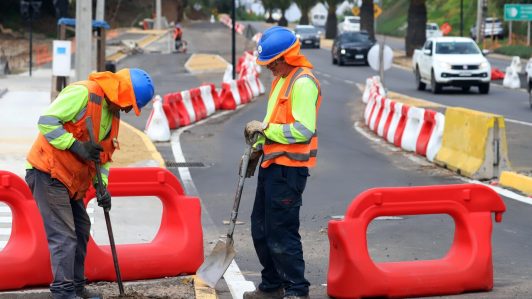 Gobierno y CUT comenzarán negociaciones por el sueldo mínimo
