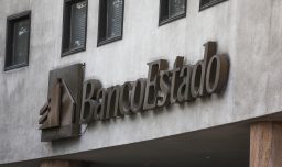 “Nosotros tenemos hoy casi la mitad de los deudores del CAE”: BancoEstado detalla su peso en el sistema de créditos