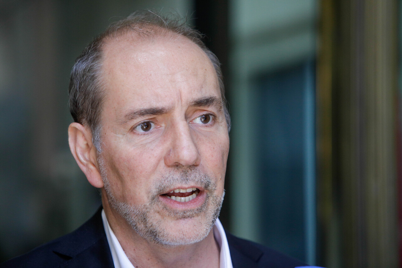 #CNNPrime | [Entrevista] “No se ha cambiado nada”: Ministro de Transporte niega reducción de buses en Santiago y acusa campaña de desinformación con “motivación política”