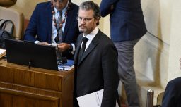 Diputado Contreras arremete contra el PDG luego que lo expulsaran de la bancada: "Mi diferencia fue no haber votado por Pamela Jiles"